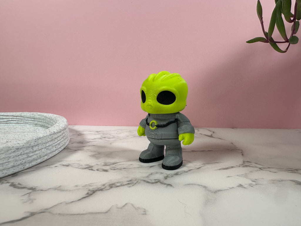 Astro the Flexi Alien | 3D Printed Badge Reel